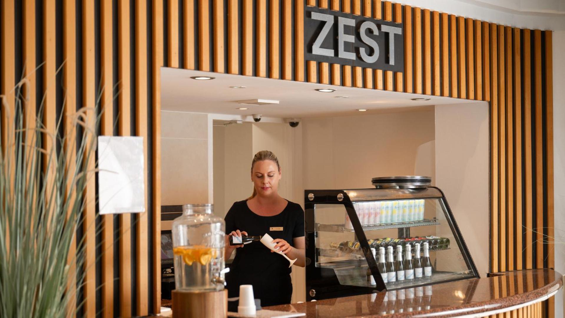 The Culloden Estate And Spa Holywood  Kültér fotó ZEST