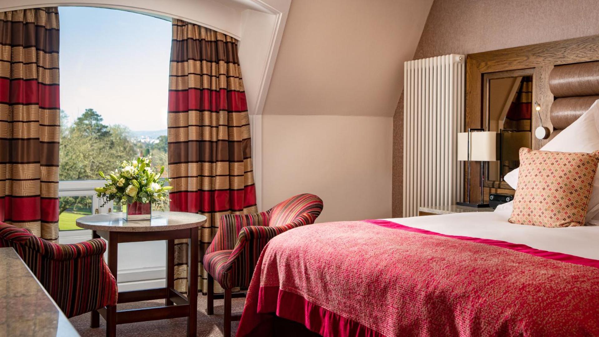 The Culloden Estate And Spa Holywood  Kültér fotó A bedroom at the hotel